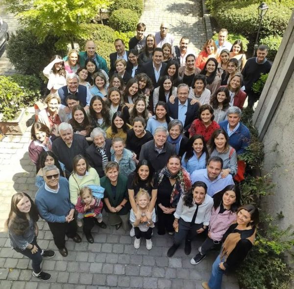 Con tu ayuda, jóvenes universitarias llegarán lejos